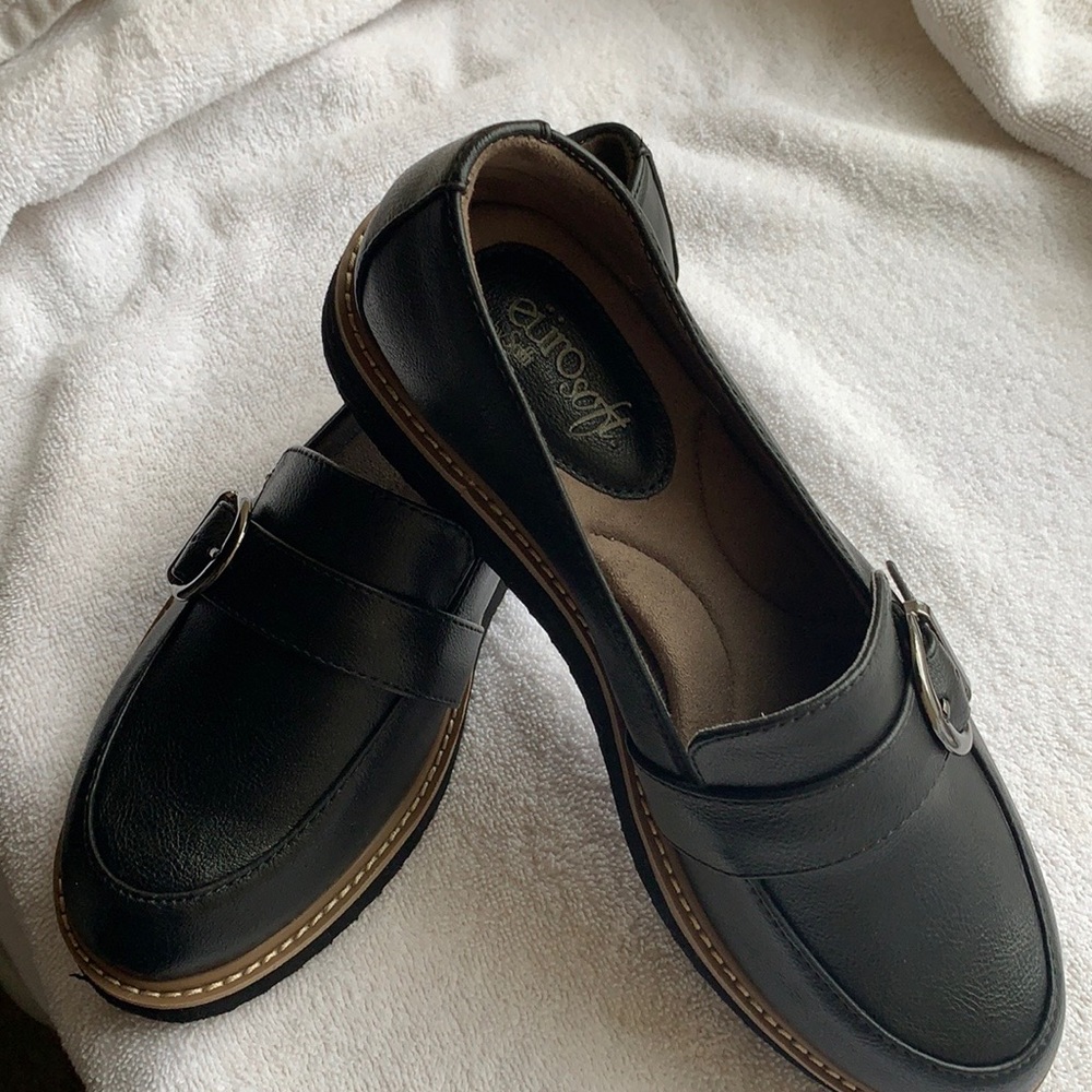 Never been worn because I had foot surgery and they don’t fit right anymore